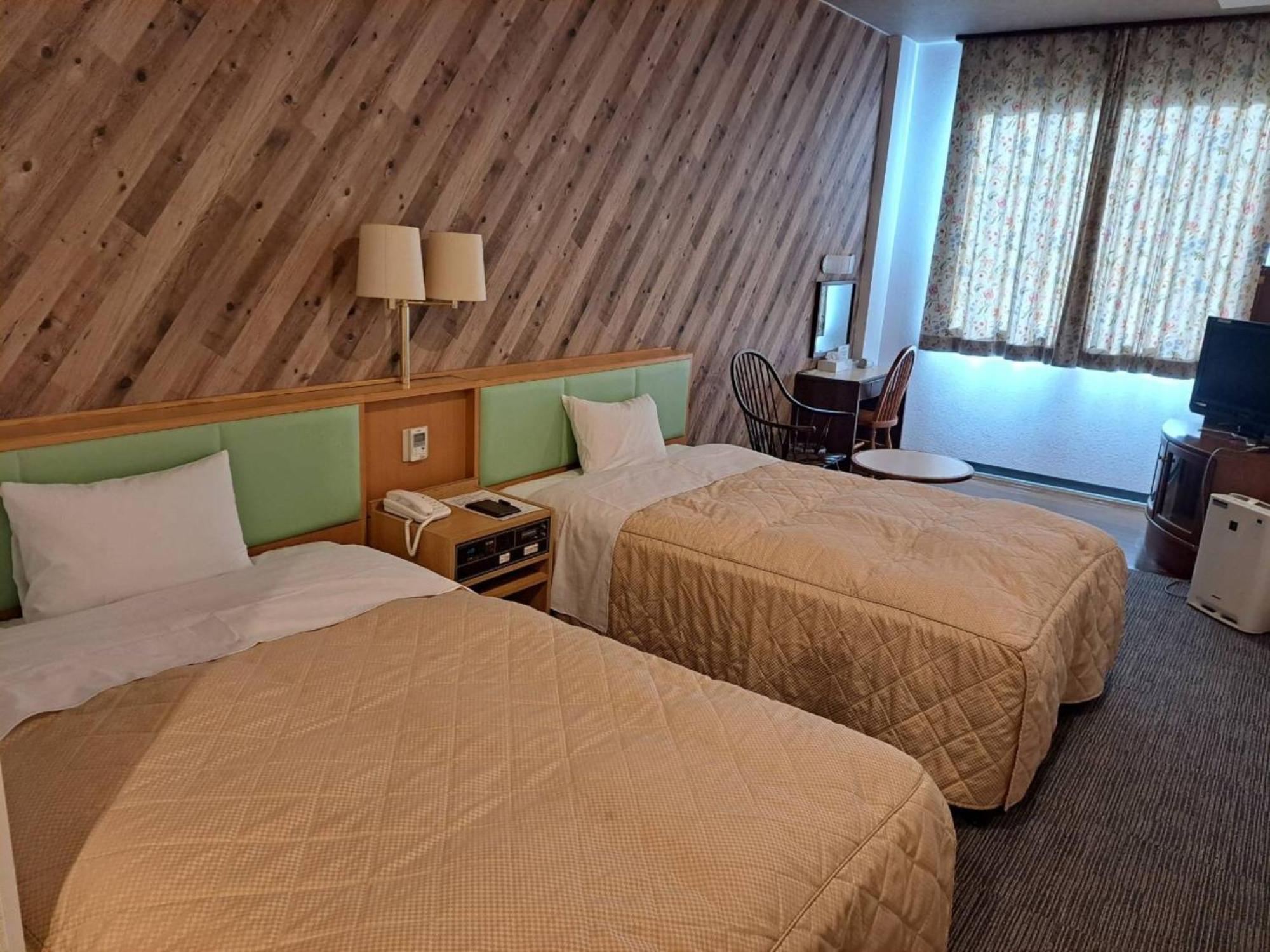 Business Hotel Kawakami Kumano Kültér fotó